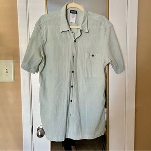 EUC Patagonia Organic Cotton shirt